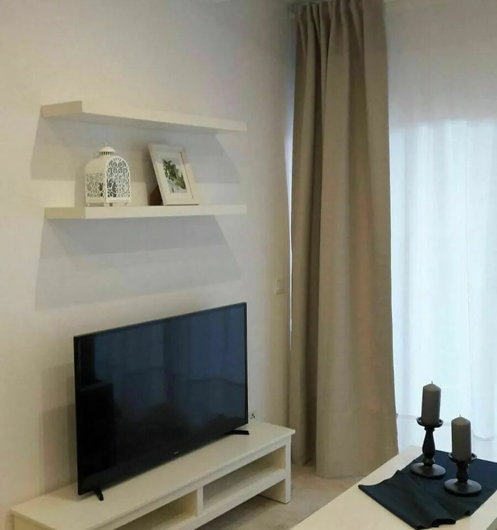 Apartment With 2 Bedrooms In Fuengirola - 10 M From The Beach